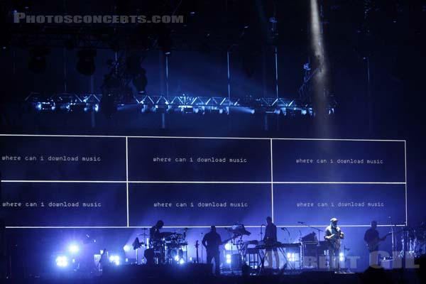 MASSIVE ATTACK - 2014-09-12 - LA COURNEUVE - Parc Departemental - Grande Scene - 